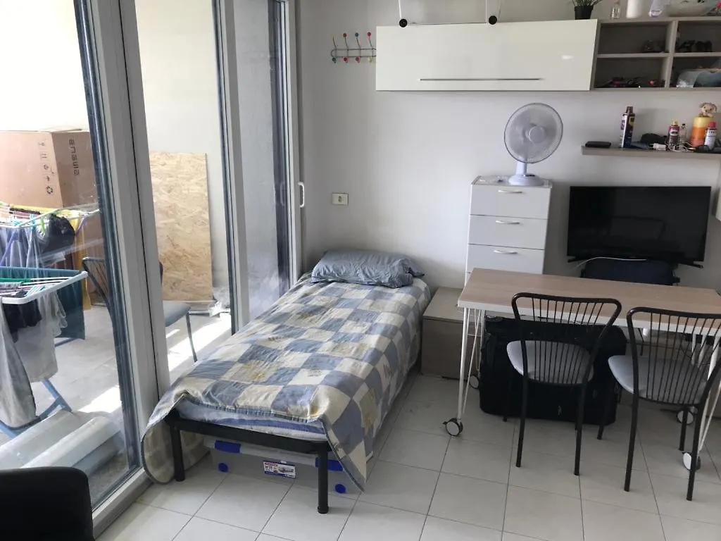 *** Pensionat Milan White Tower Flat Bisceglie M1 Hotell Italien